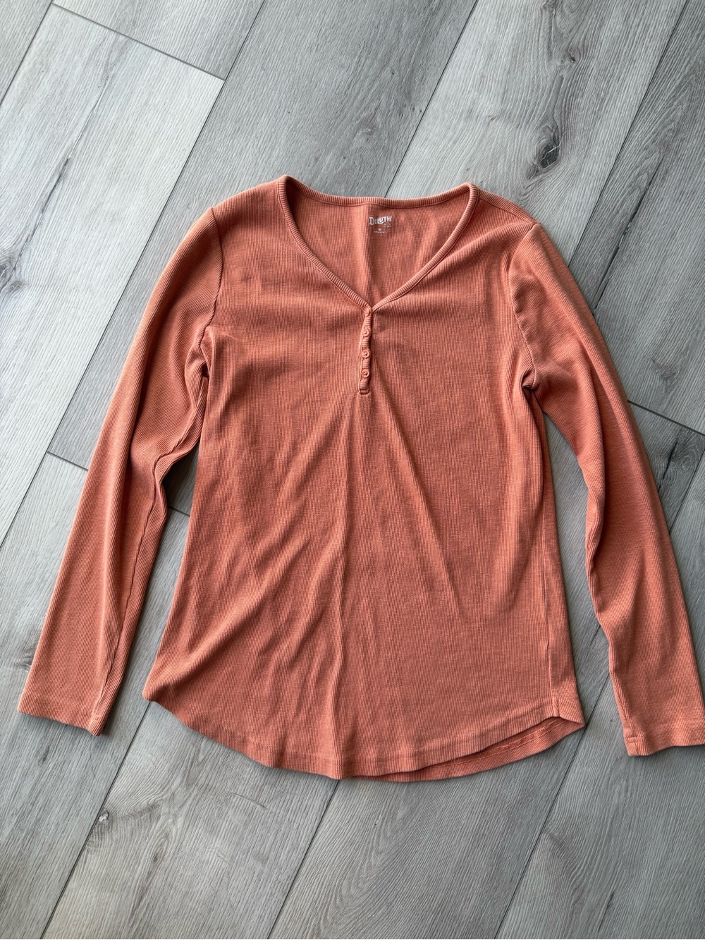 Duluth Trading Co Rust Henley Long-Sleeve Top